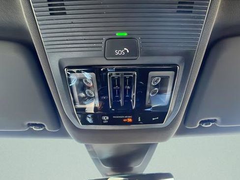 New 2026 Volkswagen Atlas Cross Sport SE image 18