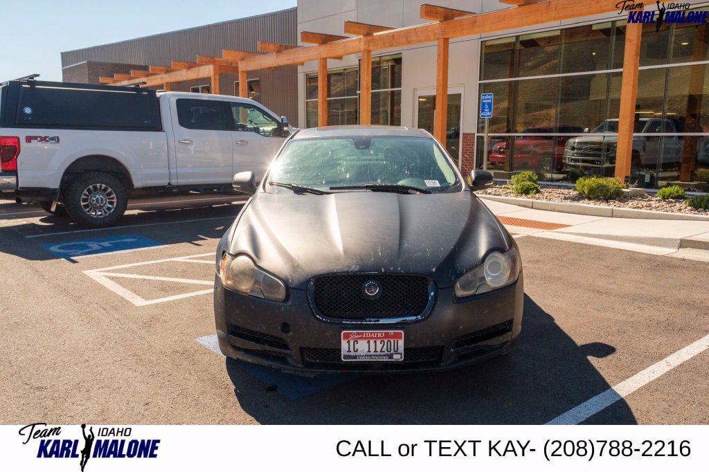 Used 2010 Jaguar XF Supercharged RWD image 2