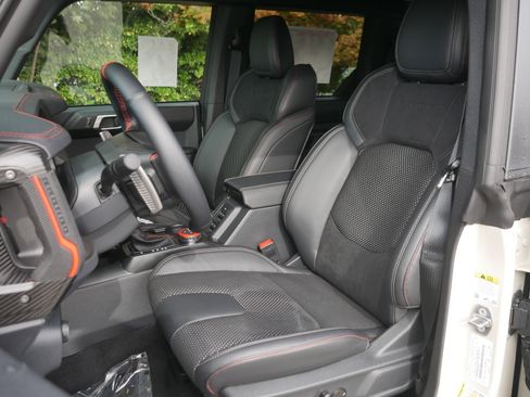 New 2025 Ford Bronco Raptor w/ Interior Carbon Fiber Pack image 38