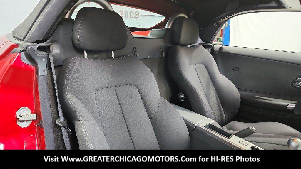 Used 2006 Chrysler Crossfire Convertible w/ Special Edition Group RWD image 32