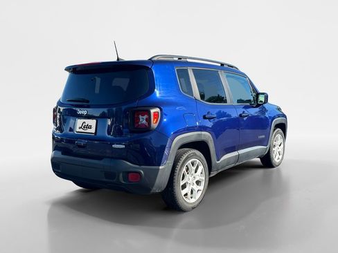 Used 2018 Jeep Renegade Latitude FWD image 4