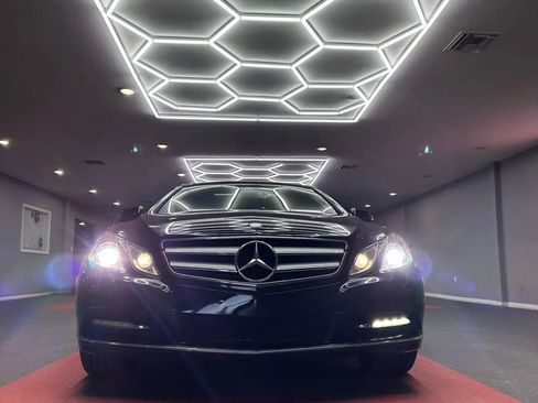 Used 2012 Mercedes-Benz E 350 4MATIC Coupe w/ Premium 2 Pkg image 8