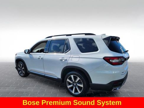 Used 2025 Honda Pilot Elite image 6