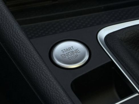 New 2026 Volkswagen Jetta SE FWD image 20