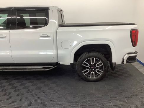 Used 2022 GMC Sierra 1500 AT4 w/ AT4 Premium Package AWD/4WD image 5