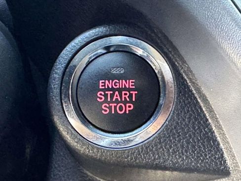 Used 2025 Subaru Crosstrek 2.0i Premium image 8