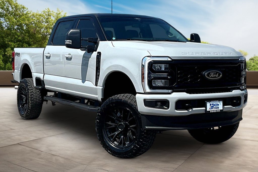 New 2026 Ford F350 XLT w/ XLT Premium Package AWD/4WD image 2