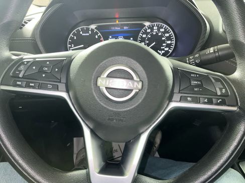 Used 2024 Nissan Sentra SV image 16