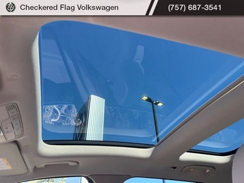 Used 2021 Mercedes-Benz GLC 300 GLC 300 image 20