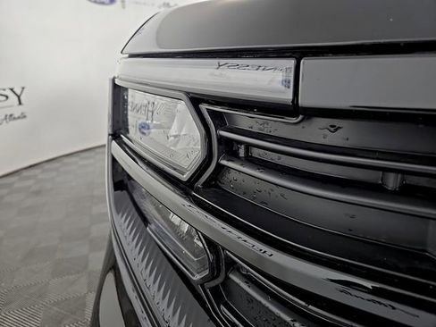 Certified 2025 Ford Expedition Active image 10