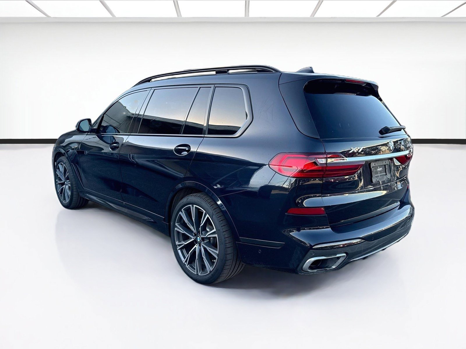 Used 2019 BMW X7 xDrive40i w/ Premium Package AWD/4WD image 6
