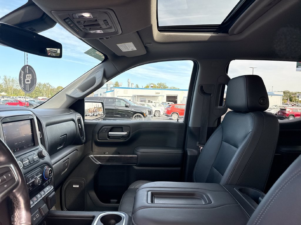 Used 2021 Chevrolet Silverado 1500 LTZ w/ LTZ Premium Package AWD/4WD image 11