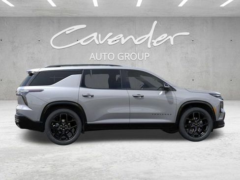 New 2026 Chevrolet Traverse RS image 5