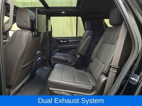 Used 2023 GMC Yukon Denali w/ Advanced Technology Package AWD/4WD image 30