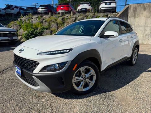 Used 2023 Hyundai Kona SEL w/ Cargo Package AWD/4WD image 1