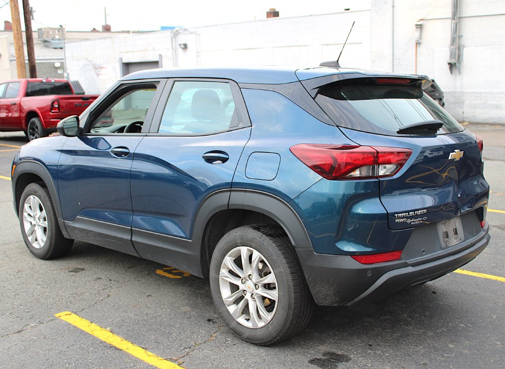 Used 2021 Chevrolet TrailBlazer LS AWD/4WD image 8