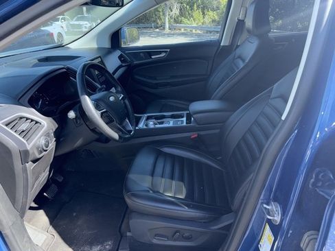 Used 2024 Ford Edge SEL image 8