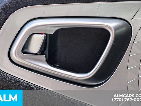 Used 2025 Kia Soul LX w/ LX Technology Package FWD image 49
