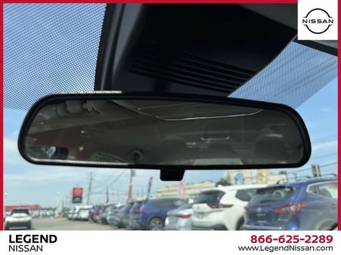Used 2024 Nissan Altima 2.5 SV FWD image 32