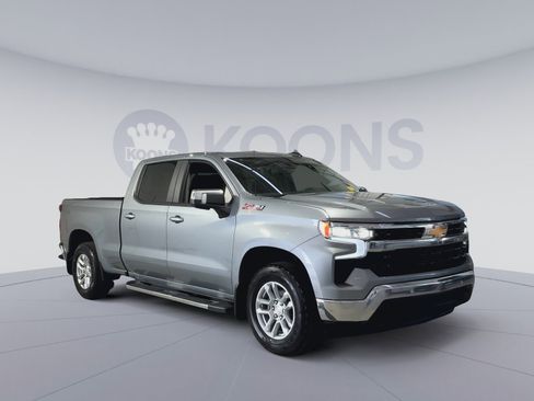 Used 2024 Chevrolet Silverado 1500 LT AWD/4WD image 2