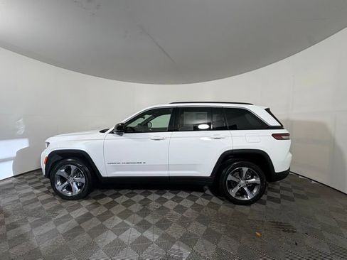 New 2026 Jeep Grand Cherokee Limited AWD/4WD image 4