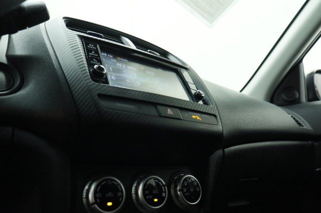Used 2023 Mitsubishi Outlander Sport ES AWD/4WD image 16