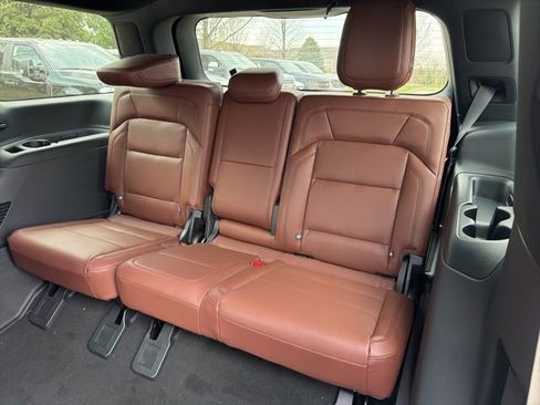 New 2026 Lincoln Navigator Reserve AWD/4WD image 12