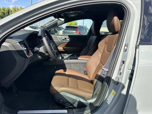 Certified 2026 Volvo V60 B5 Cross Country Plus w/ Climate Package image 13