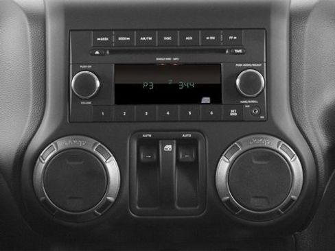 Used 2013 Jeep Wrangler Sport image 12