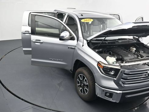 Used 2019 Toyota Tundra Limited w/ Limited Premium Package AWD/4WD image 39