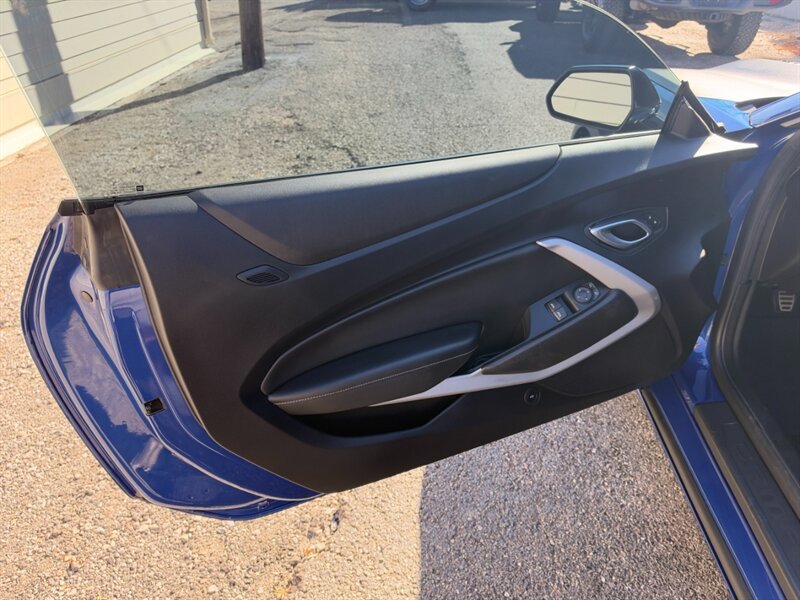 Used 2022 Chevrolet Camaro SS RWD image 16
