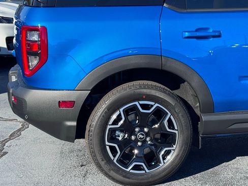 New 2025 Ford Bronco Sport Outer Banks image 38