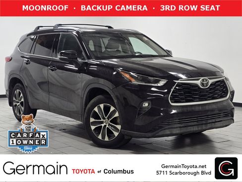 Used 2021 Toyota Highlander XLE image 1