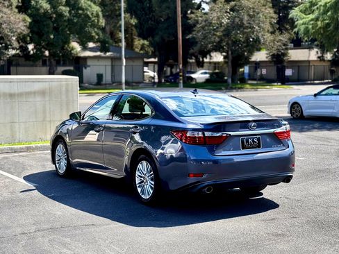 Used 2013 Lexus ES 350 ES 350 Sedan 4D w/ Luxury Pkg image 5