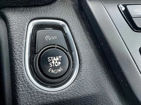 Used 2013 BMW 320i Sedan image 32