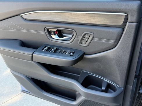 Certified 2026 Honda Pilot Touring image 30