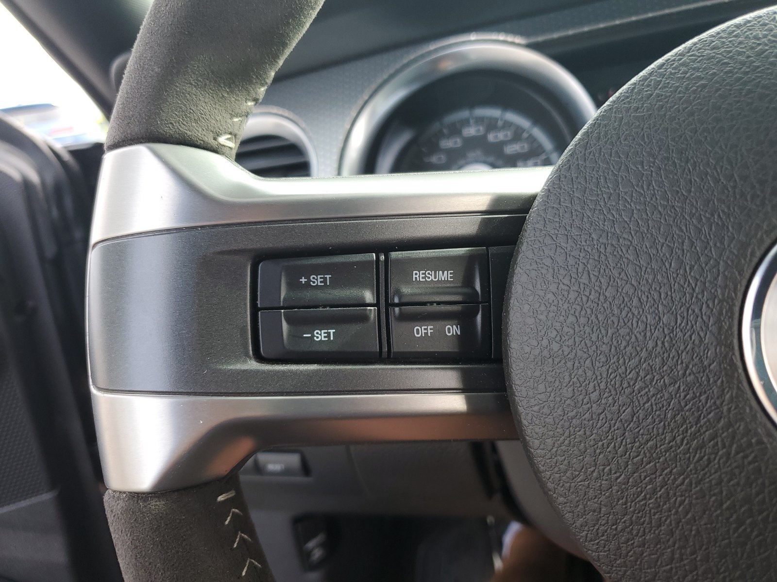 Used 2010 Ford Mustang Shelby GT500 RWD image 20