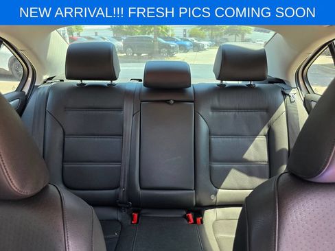 Used 2017 Volkswagen Jetta SE FWD image 11