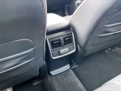 Used 2022 Subaru Forester Premium image 24