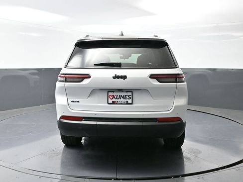 New 2025 Jeep Grand Cherokee L Limited w/ Trailer Tow Package image 13