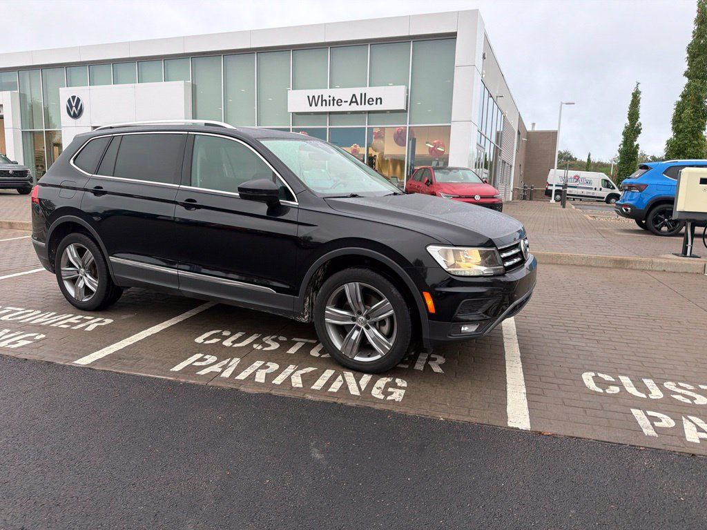Used 2021 Volkswagen Tiguan SEL AWD/4WD image 3