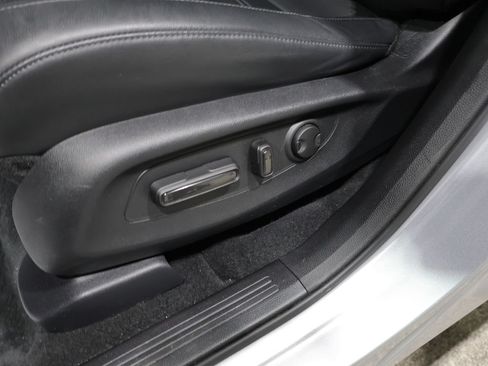 Used 2024 Honda CR-V EX-L image 12