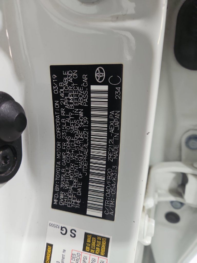 Used 2020 Toyota Corolla LE FWD image 29