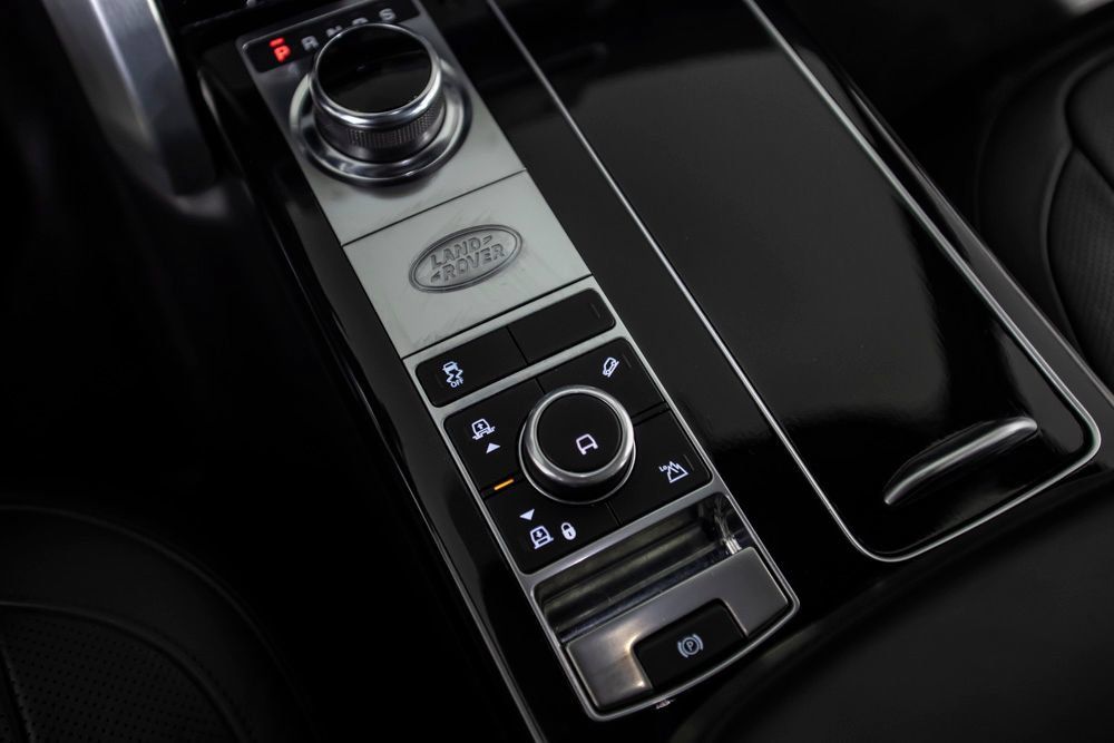 Used 2020 Land Rover Range Rover HSE AWD/4WD image 34