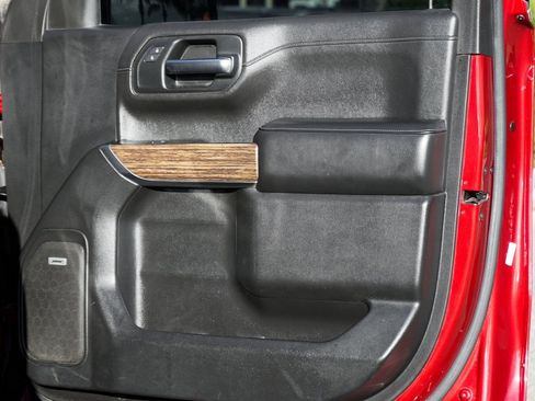 Used 2019 Chevrolet Silverado 1500 High Country image 42