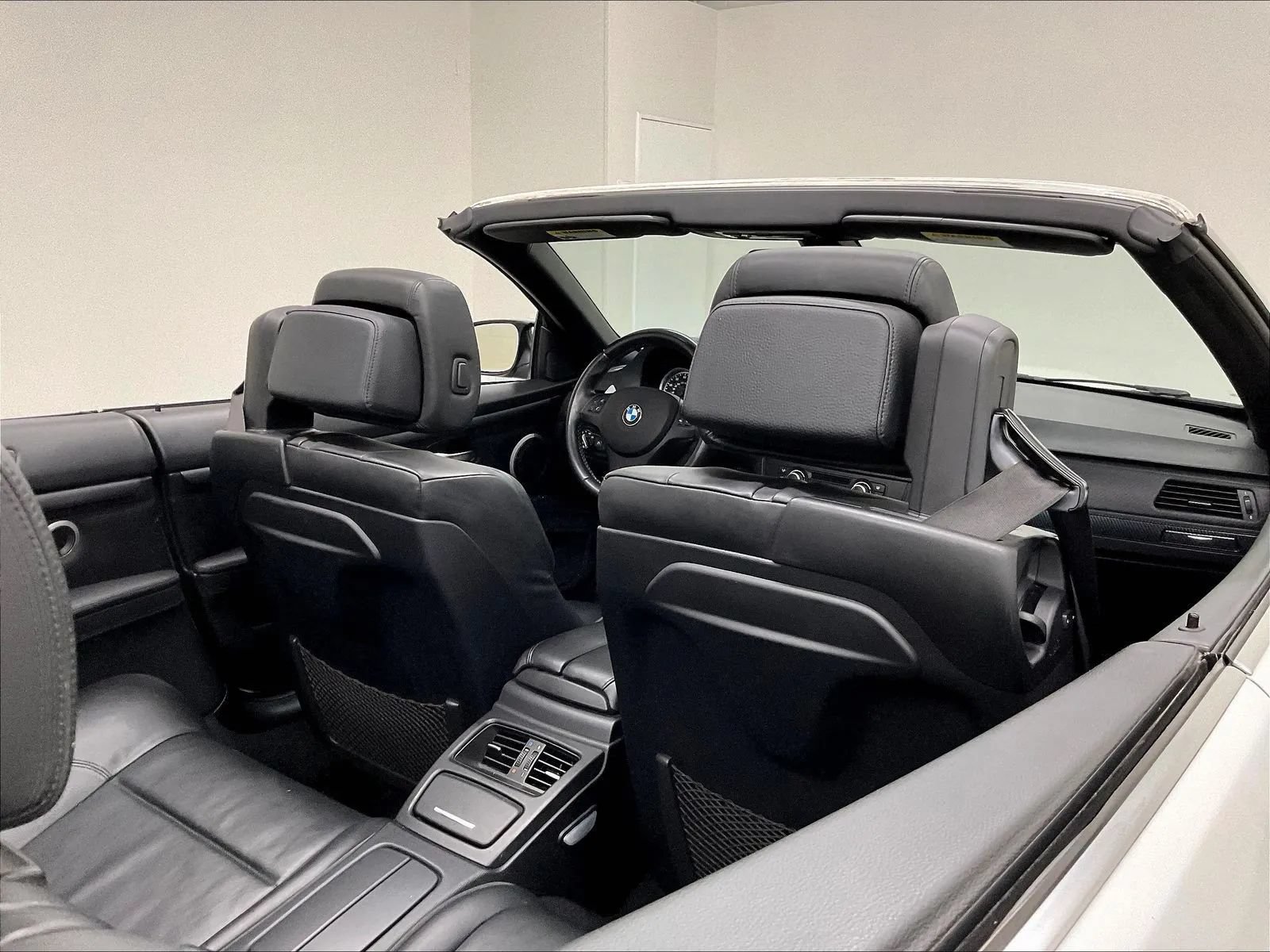 Used 2011 BMW M3 Convertible RWD image 44