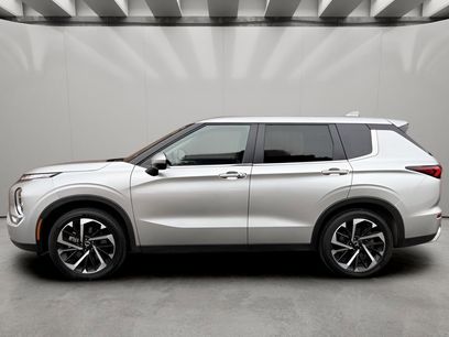 Used 2024 Mitsubishi Outlander SE