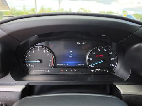 Used 2024 Ford Explorer XLT RWD image 38