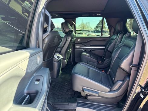 Certified 2025 Lincoln Navigator L Reserve w/ Jet Appearance Package AWD/4WD image 23