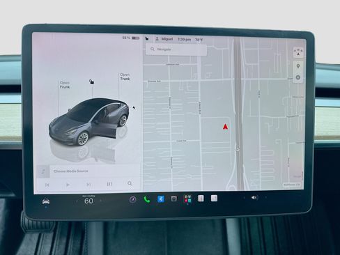 Used 2022 Tesla Model 3 Long Range AWD/4WD image 9